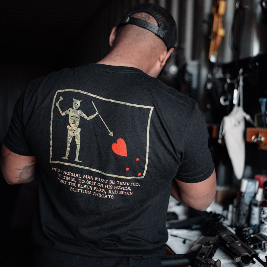 Streetwear Brand Top - Hoist The Black Flag Savage Tacticians