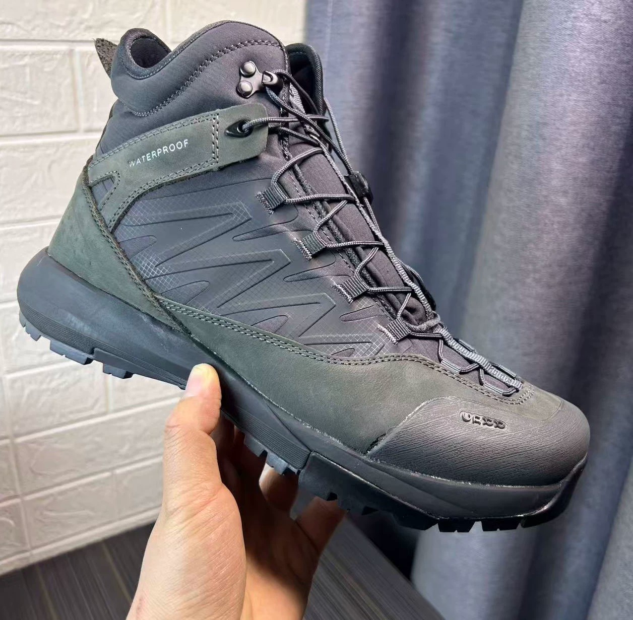 Scarpe da Trekking in Pelle di - Streetwear Brand Top recensione e prezzo