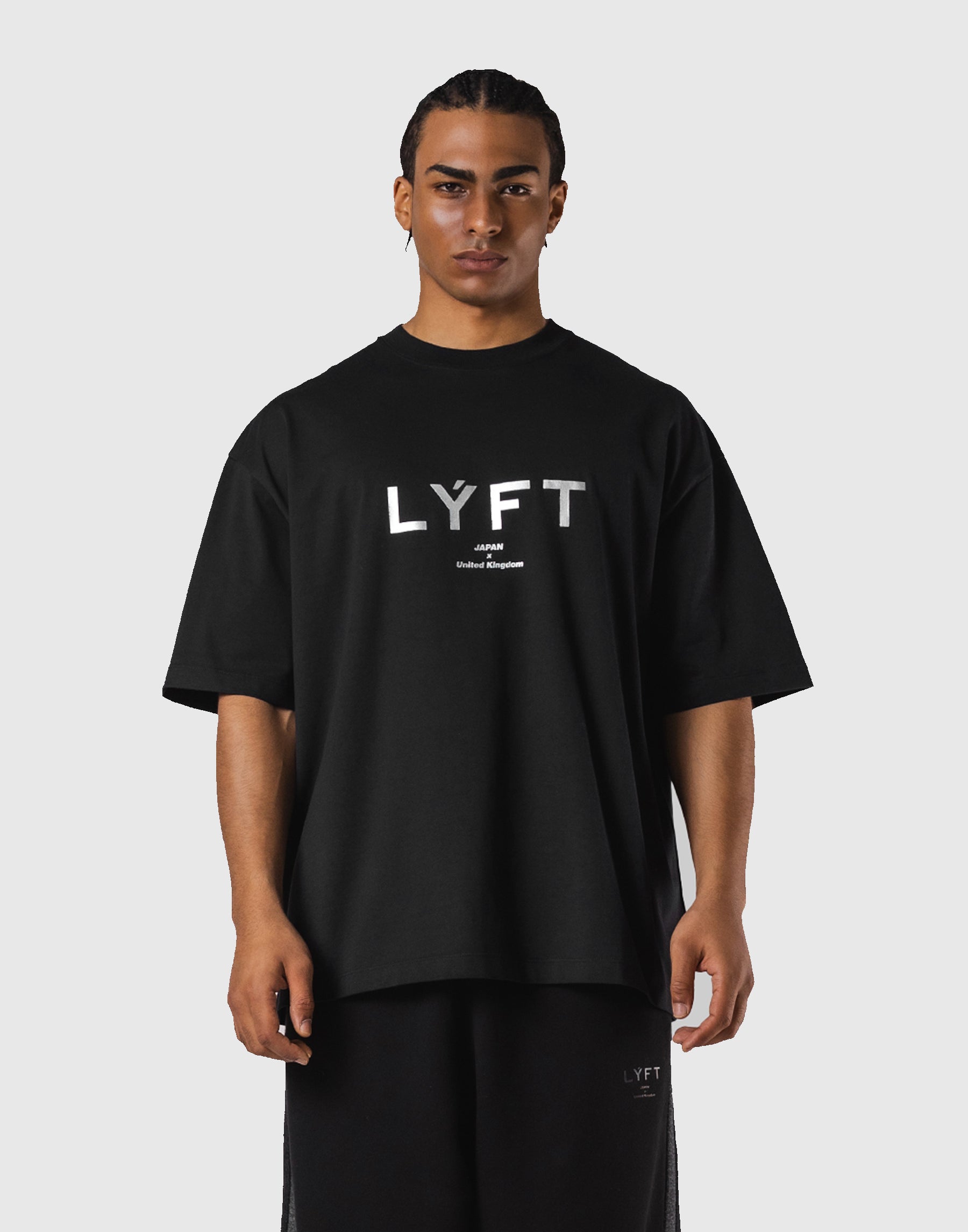 T-shirt grafica bianca con log - Streetwear Brand Logos recensione e prezzo
