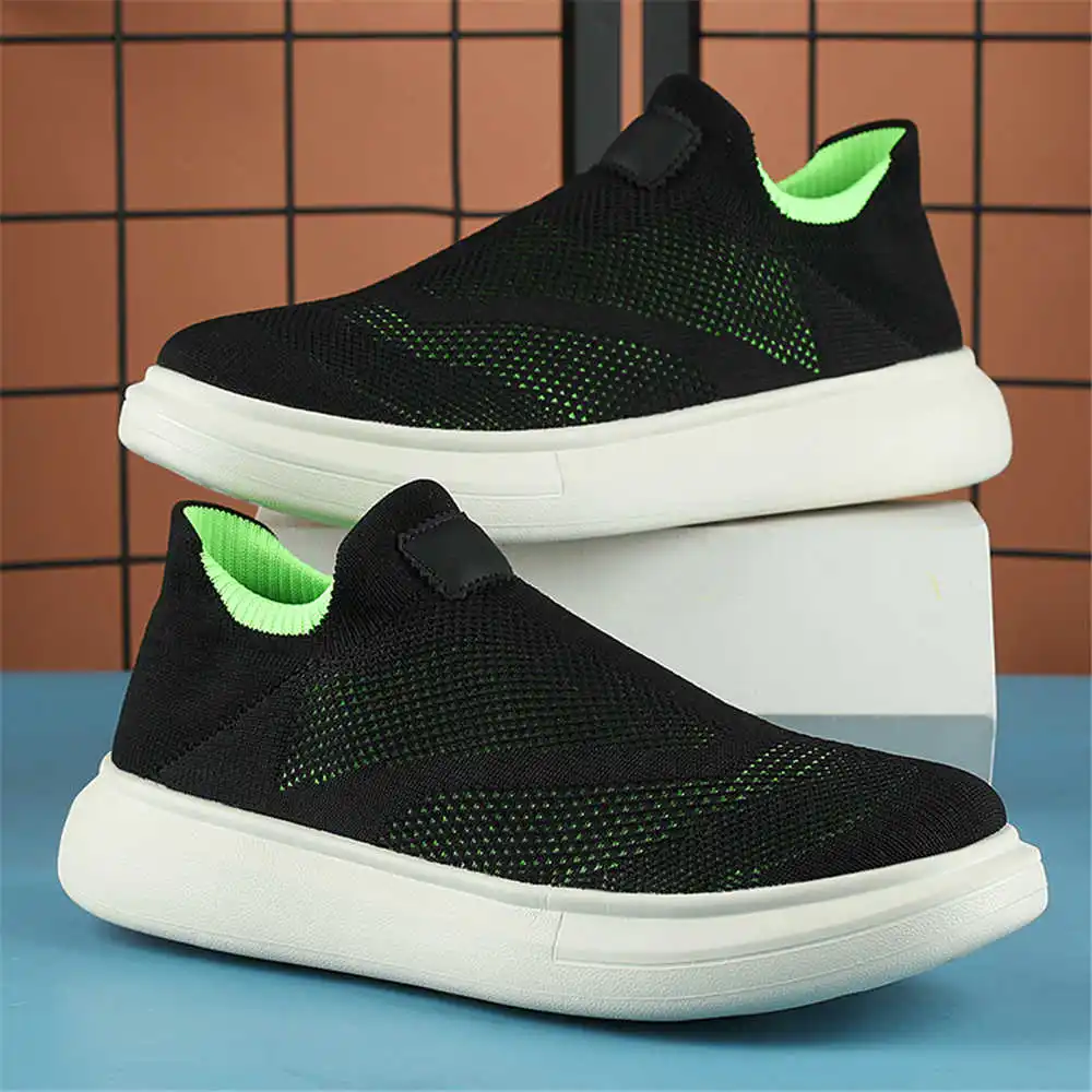 Calze con plateau scarpe marro - Streetwear Brand In Uk recensione e prezzo